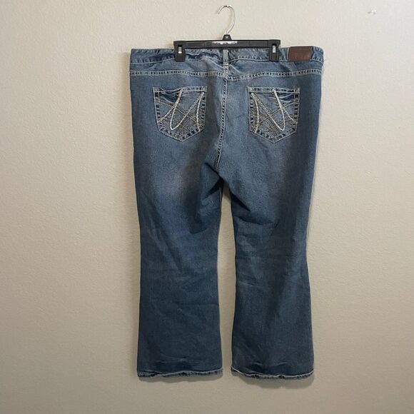 Women’s size 24 short Maurice’s bootcut jeans - Picture 4 of 5